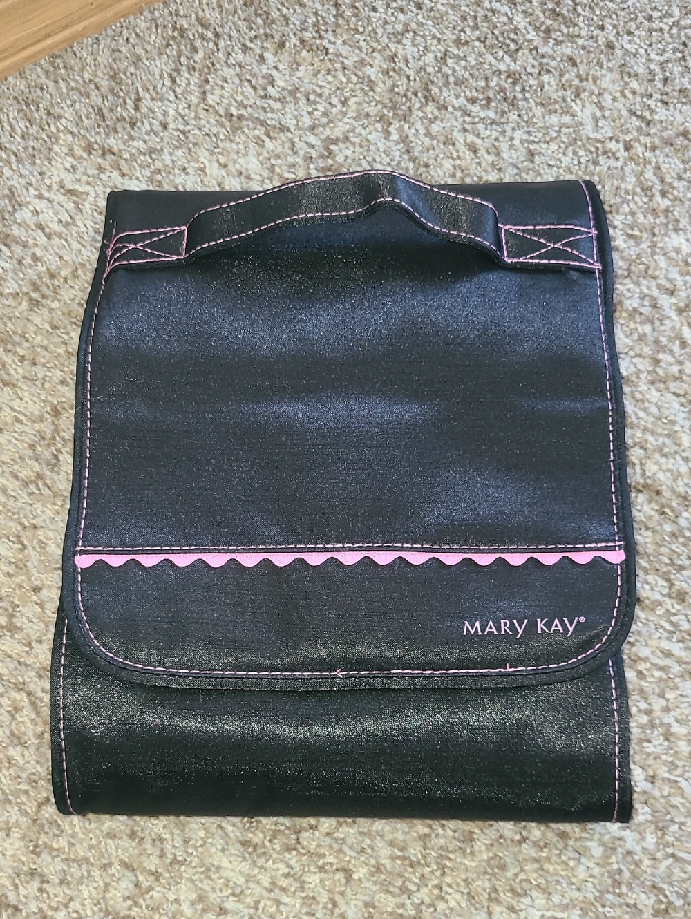 Mary Kay Roll-up Black with Pink Trim Makeup Organizer